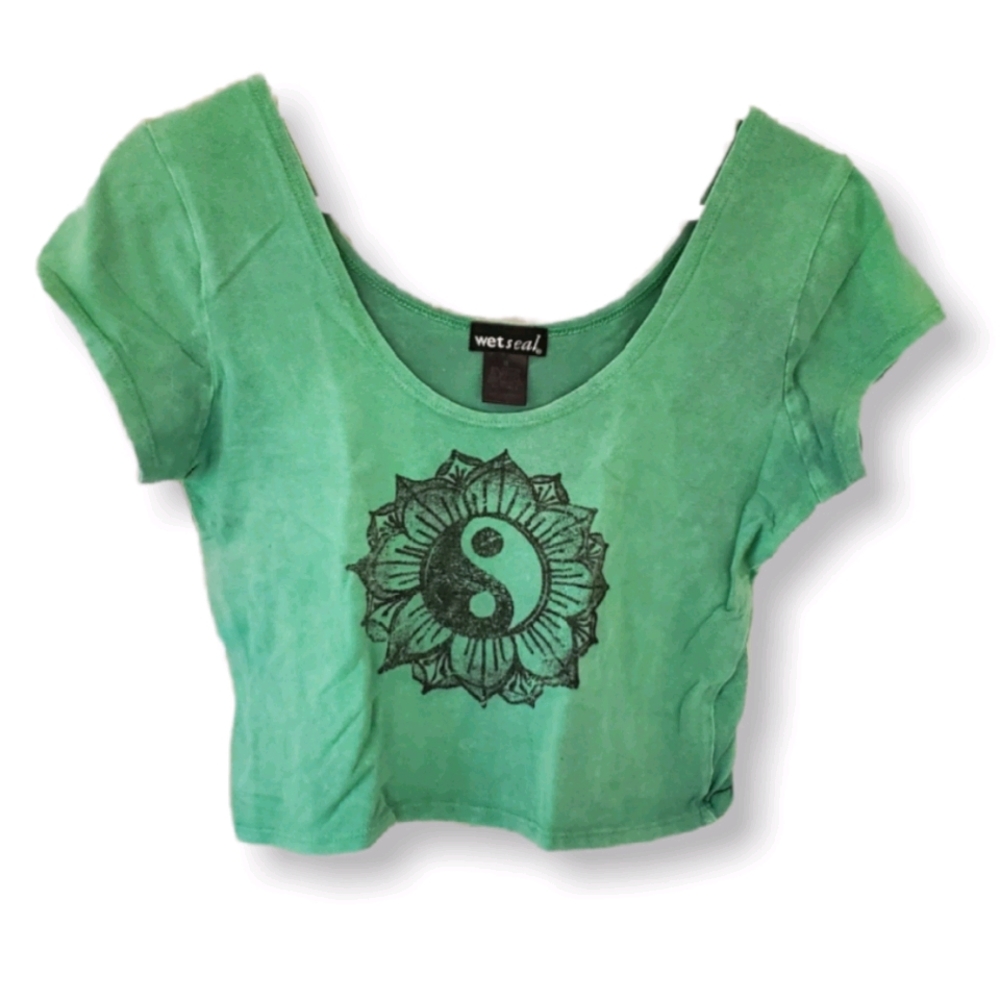 Scoop Neck Yin and Yang Crop Top